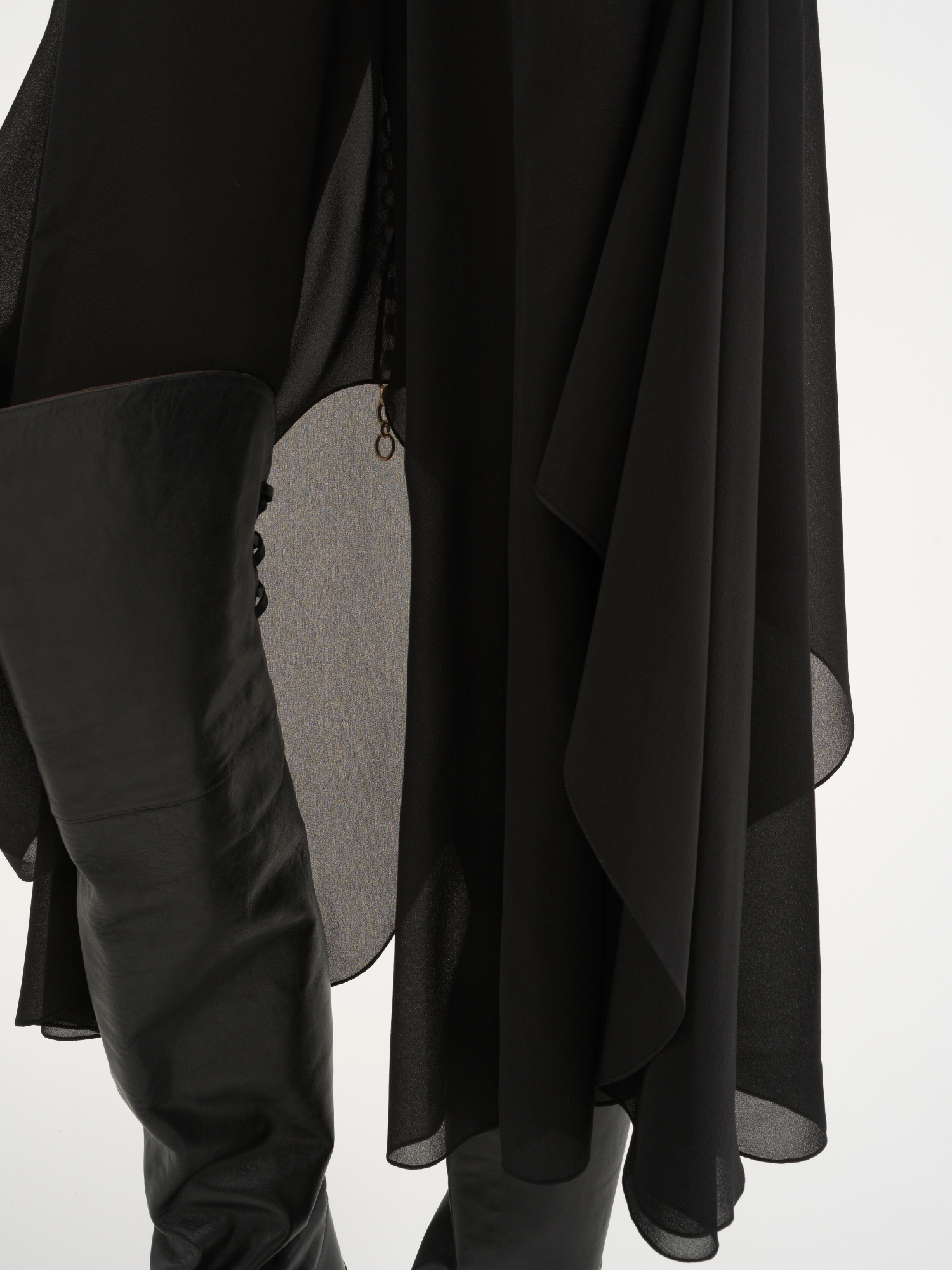 Chloé Flowing Silk Georgette Trousers In Black