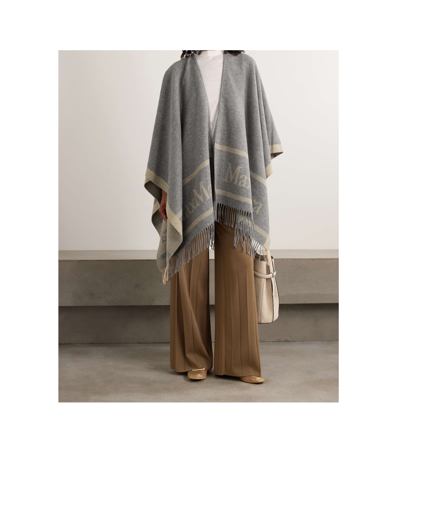 Max Mara Fringed Scarf In Gray