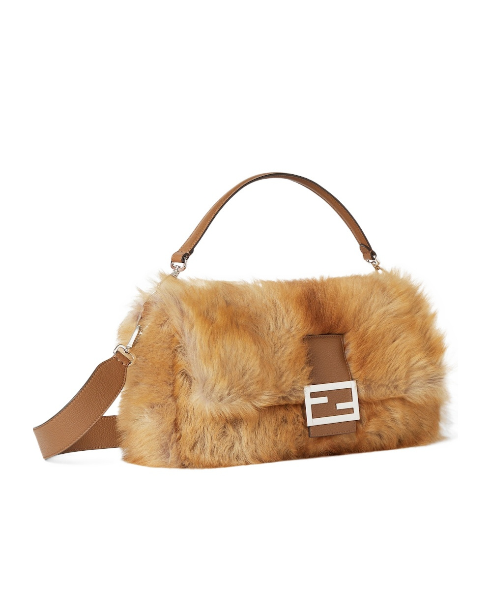 Fendi Flap Shoulder Bag In Brown