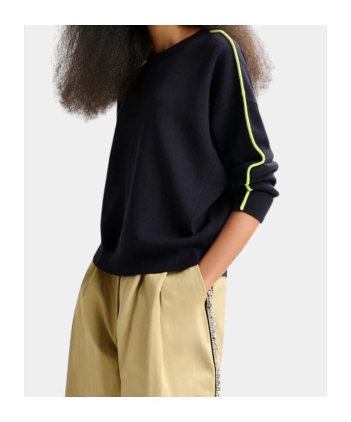 Essentiel Antwerp Long-sleeved Sweater In Black