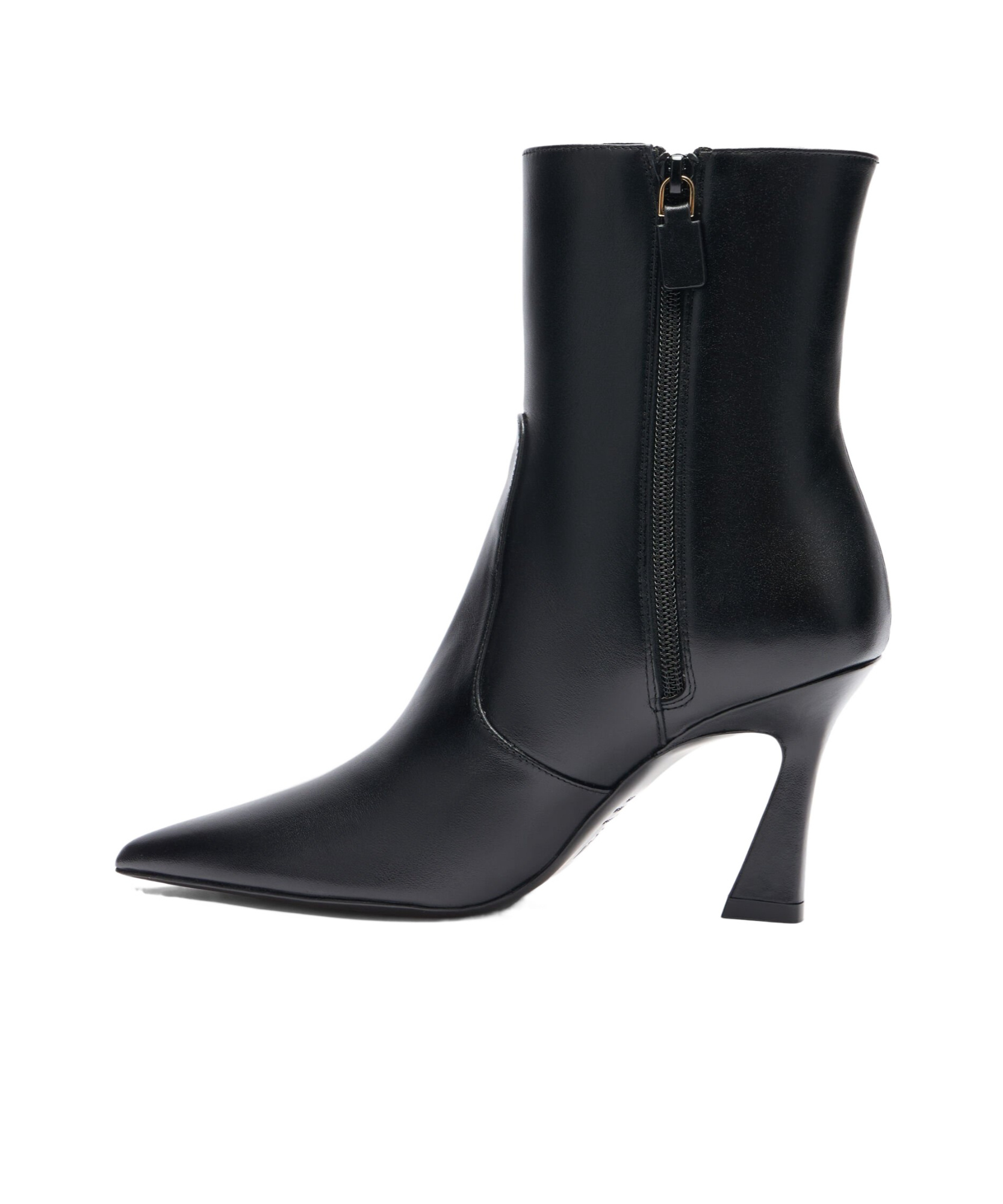 Stuart Weitzman Pointed Short Boots In Black