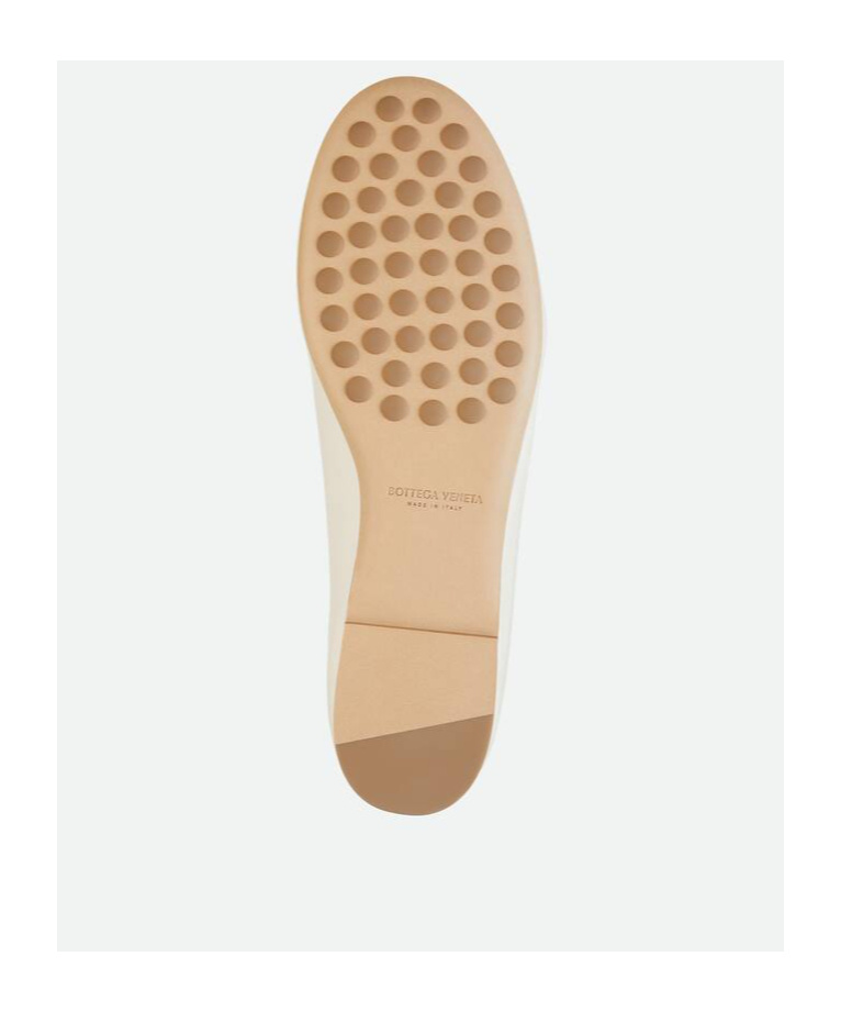 Bottega Veneta Almond Toe Flat Sole Ballerina Shoes In Pink