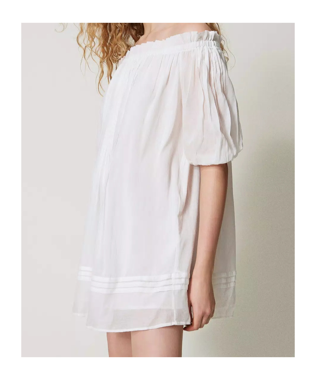 Twinset Off-the-shoulder Blouse In White