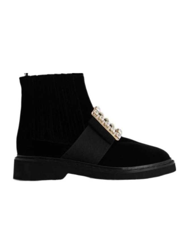 Roger Vivier Drill Button Ankle Boots In Black