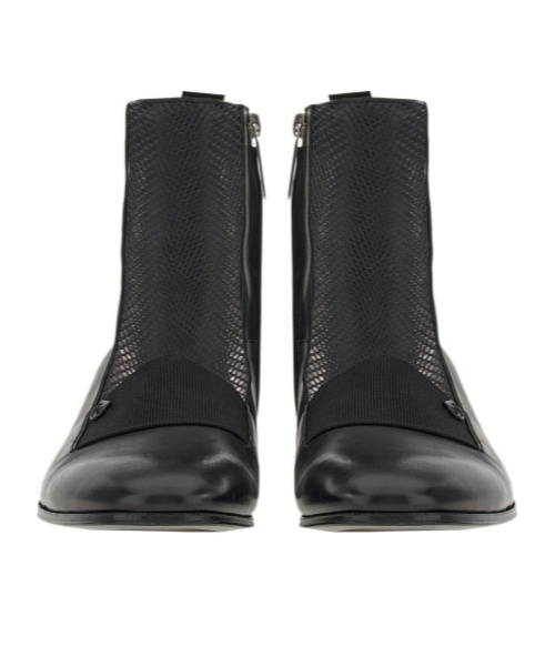 Ferragamo Leather Zip-up Ankle Boots In Black