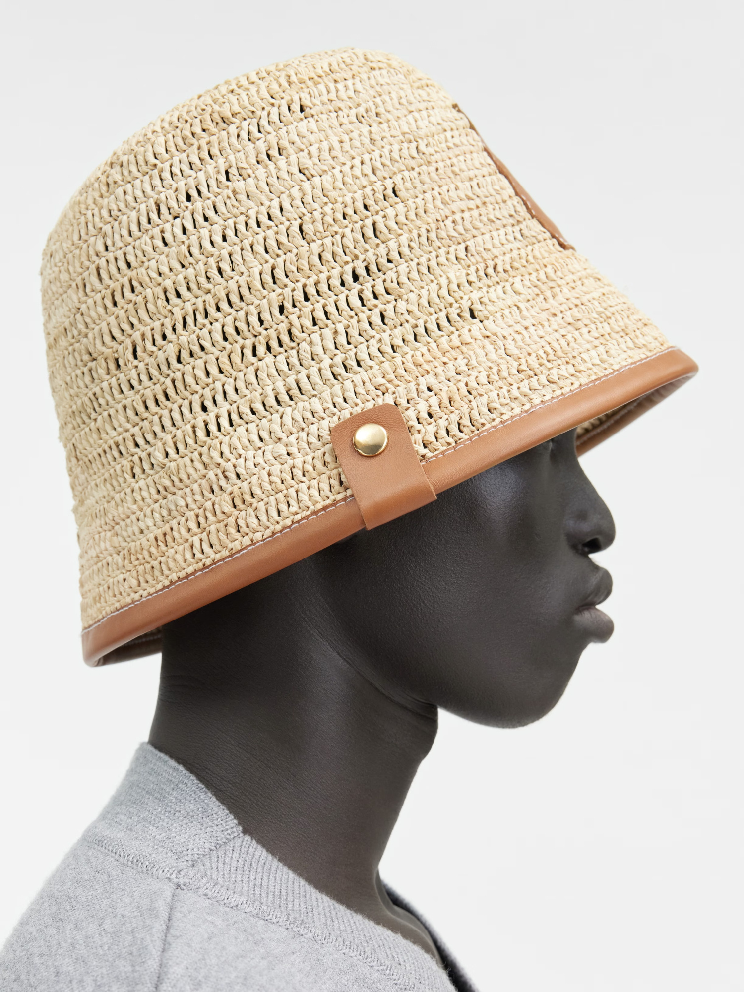 Jacquemus Le Bob Soli Bucket Hat In Nude