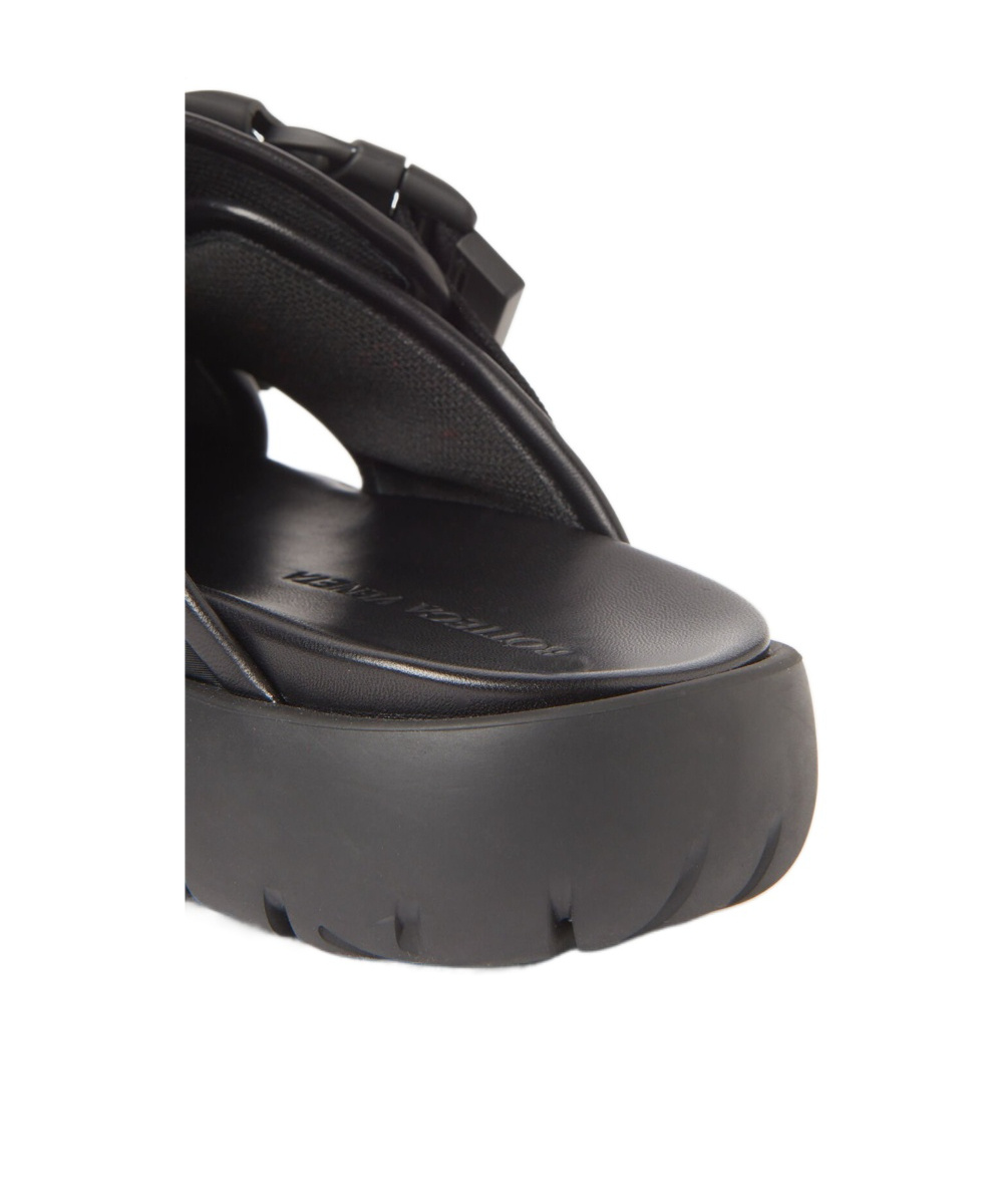 Bottega Veneta Buckle-detailed Slides In Black