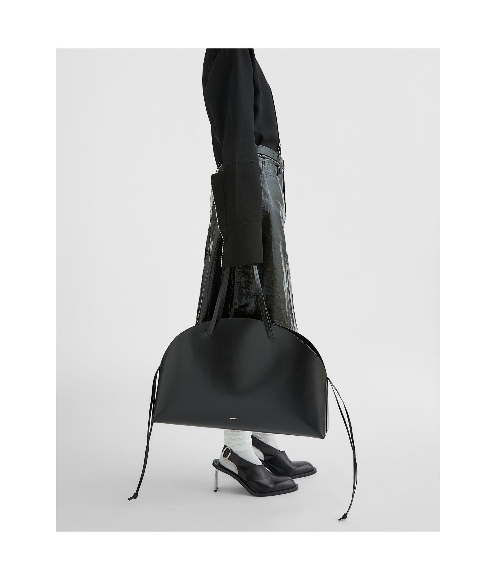 Jil Sander Curve Large Shoulder Bag In Black