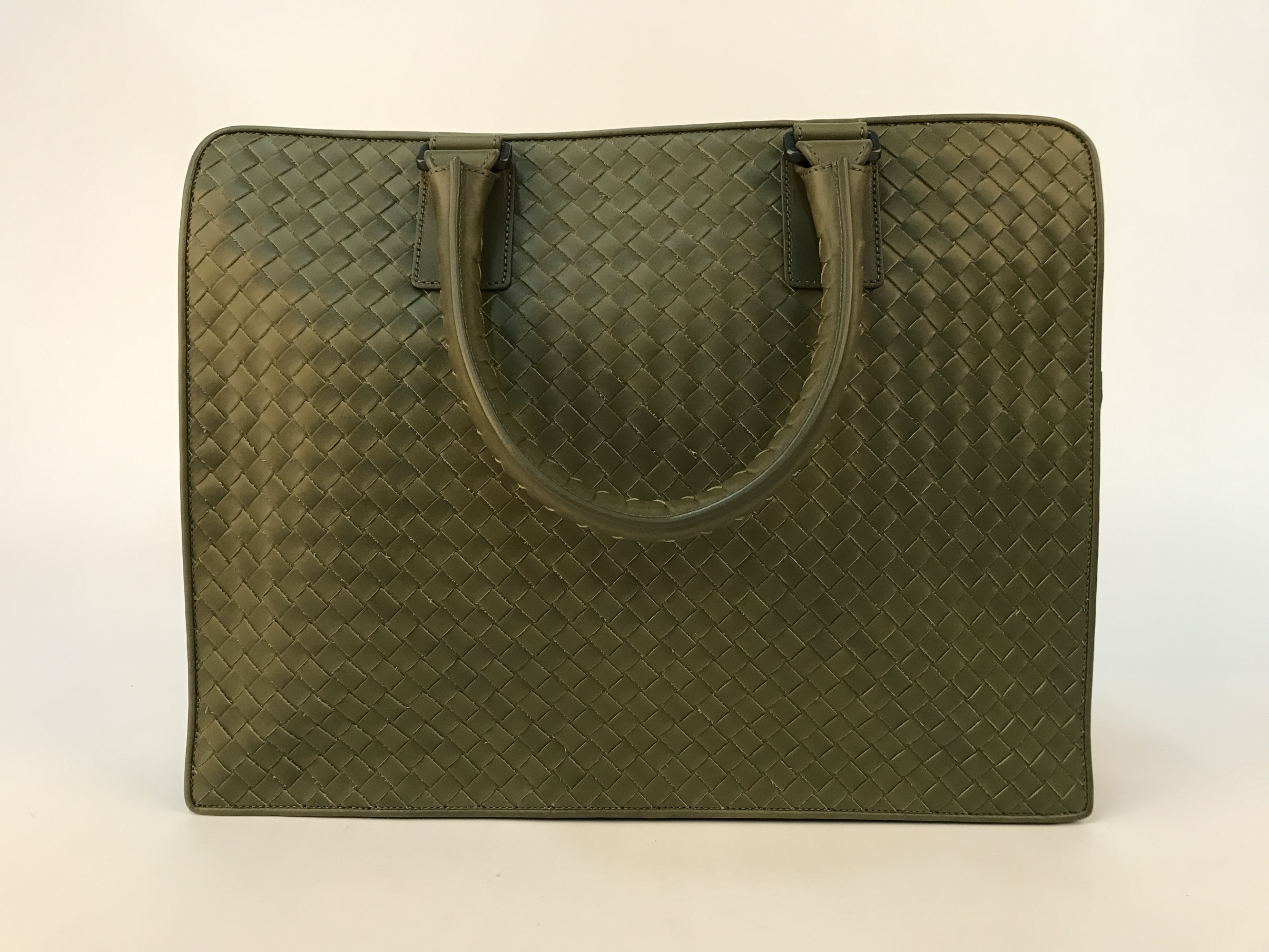 Bottega Veneta Knitted Handbag In Green
