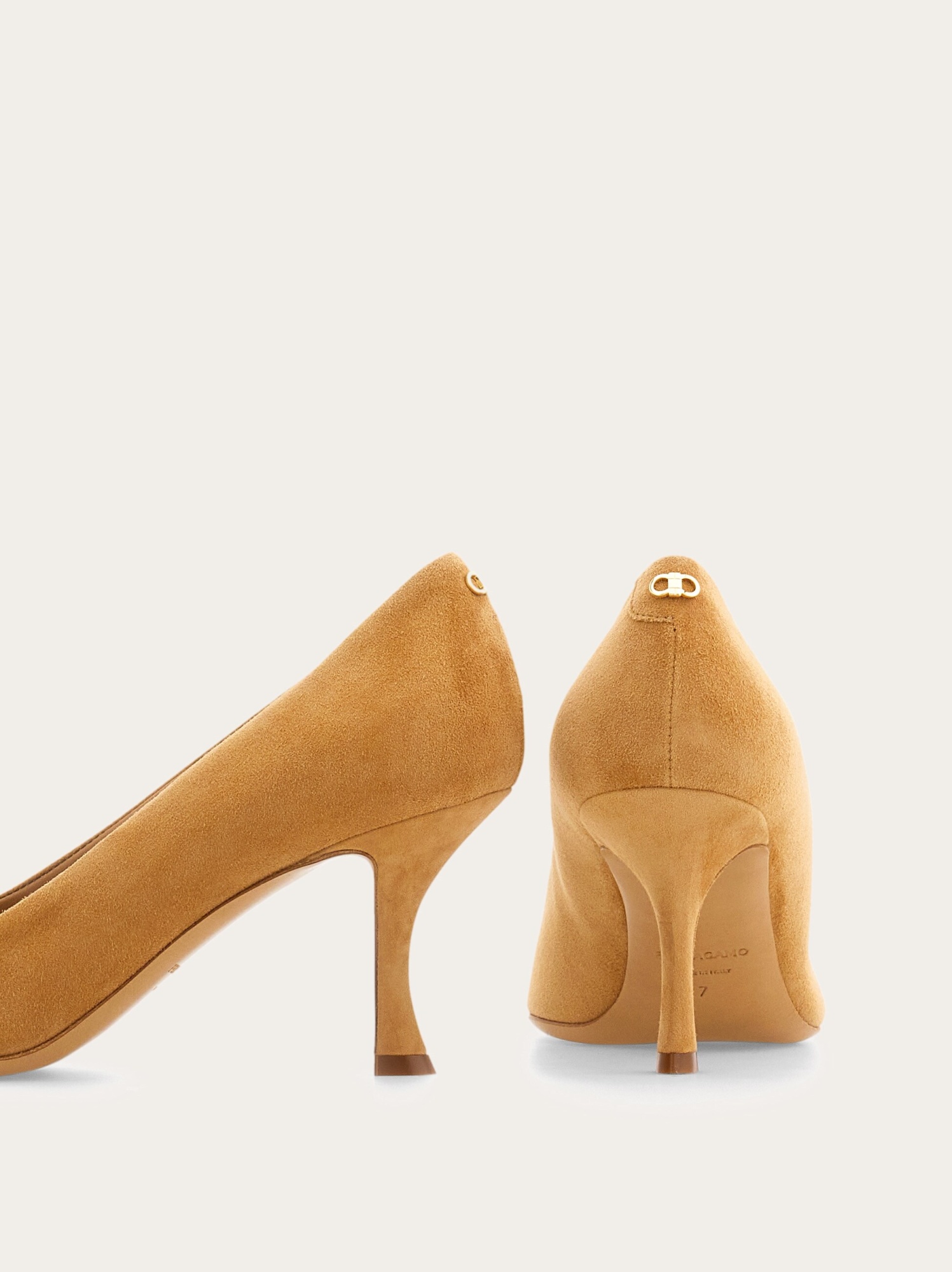 Ferragamo Women's Heeled Shoes In Brown