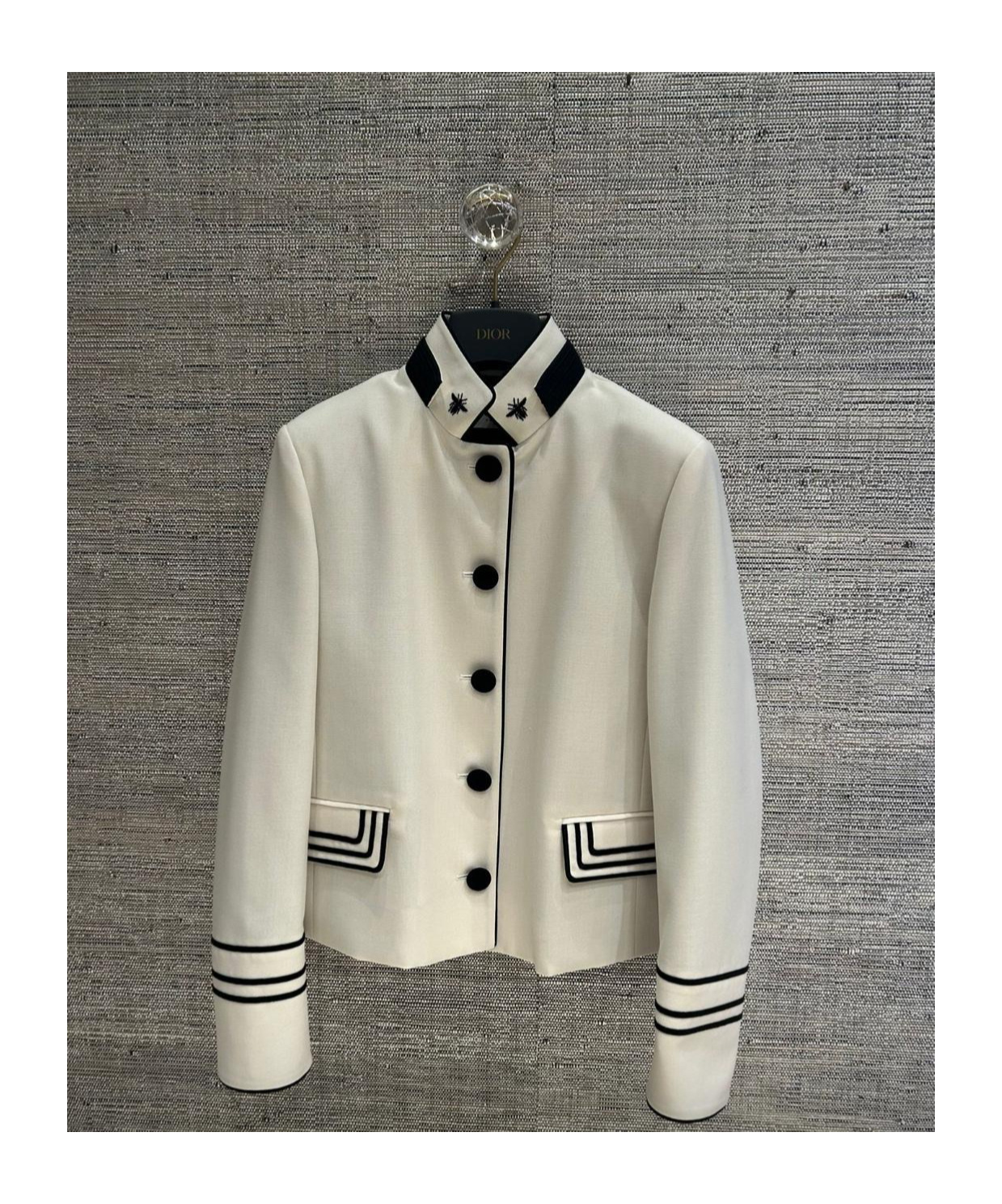 Dior Cropped Jacket In Neutral