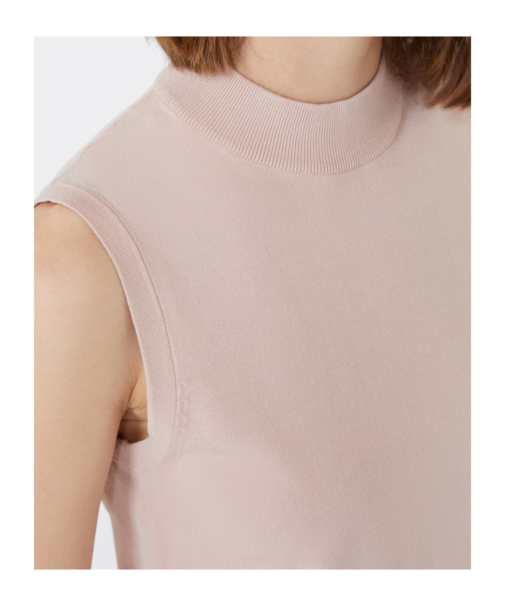 Weekend Max Mara Stretch Viscose Yarn Top In Neutral
