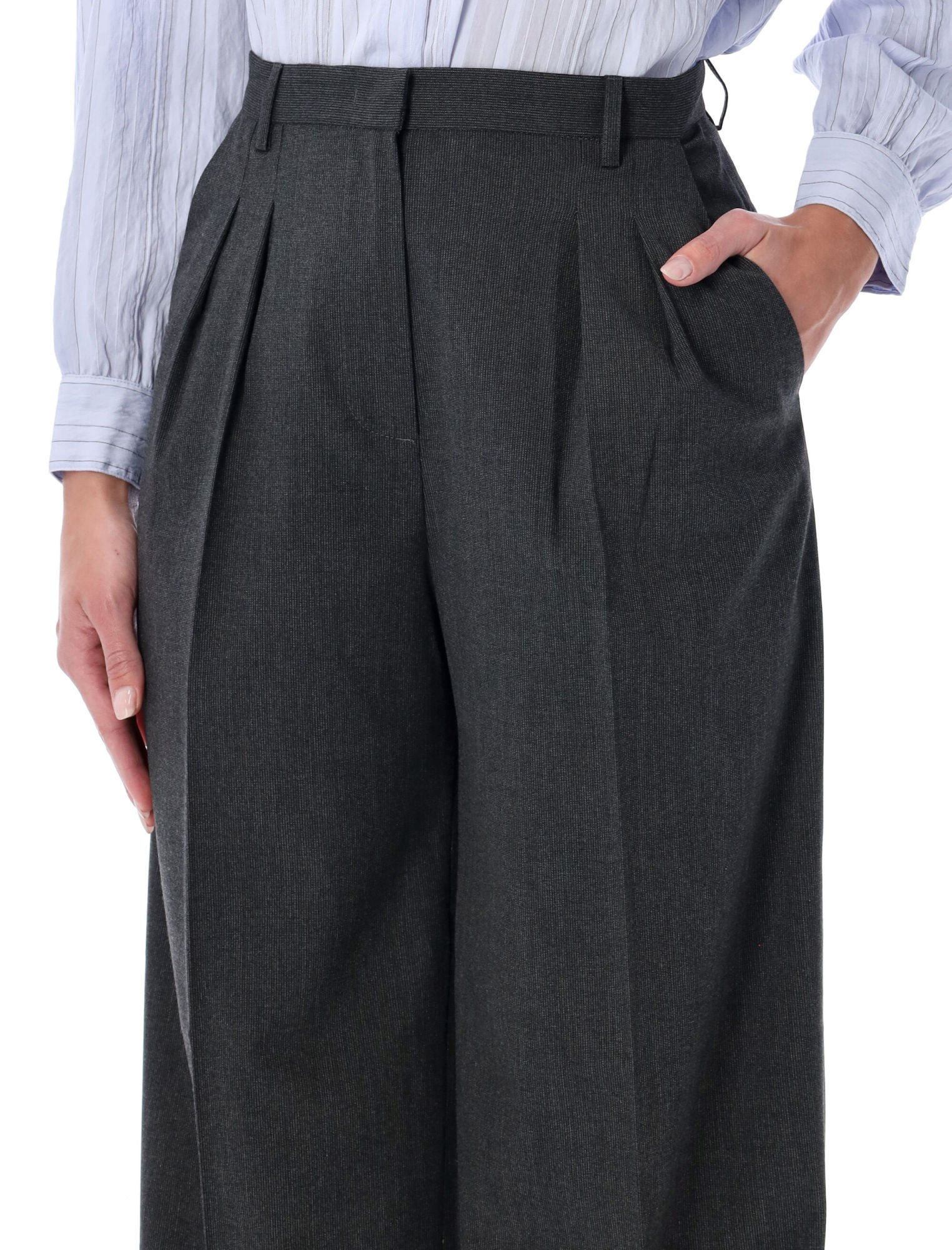 Sessun Emilio Pleated Pant In Black