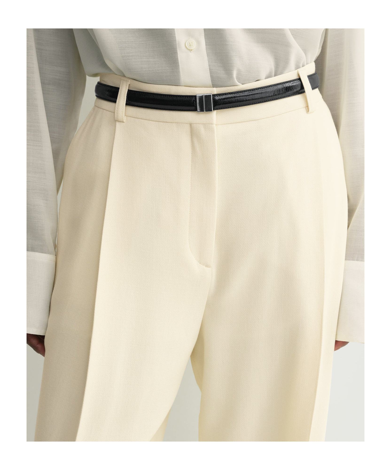 Totême Pleated Trousers In Nude