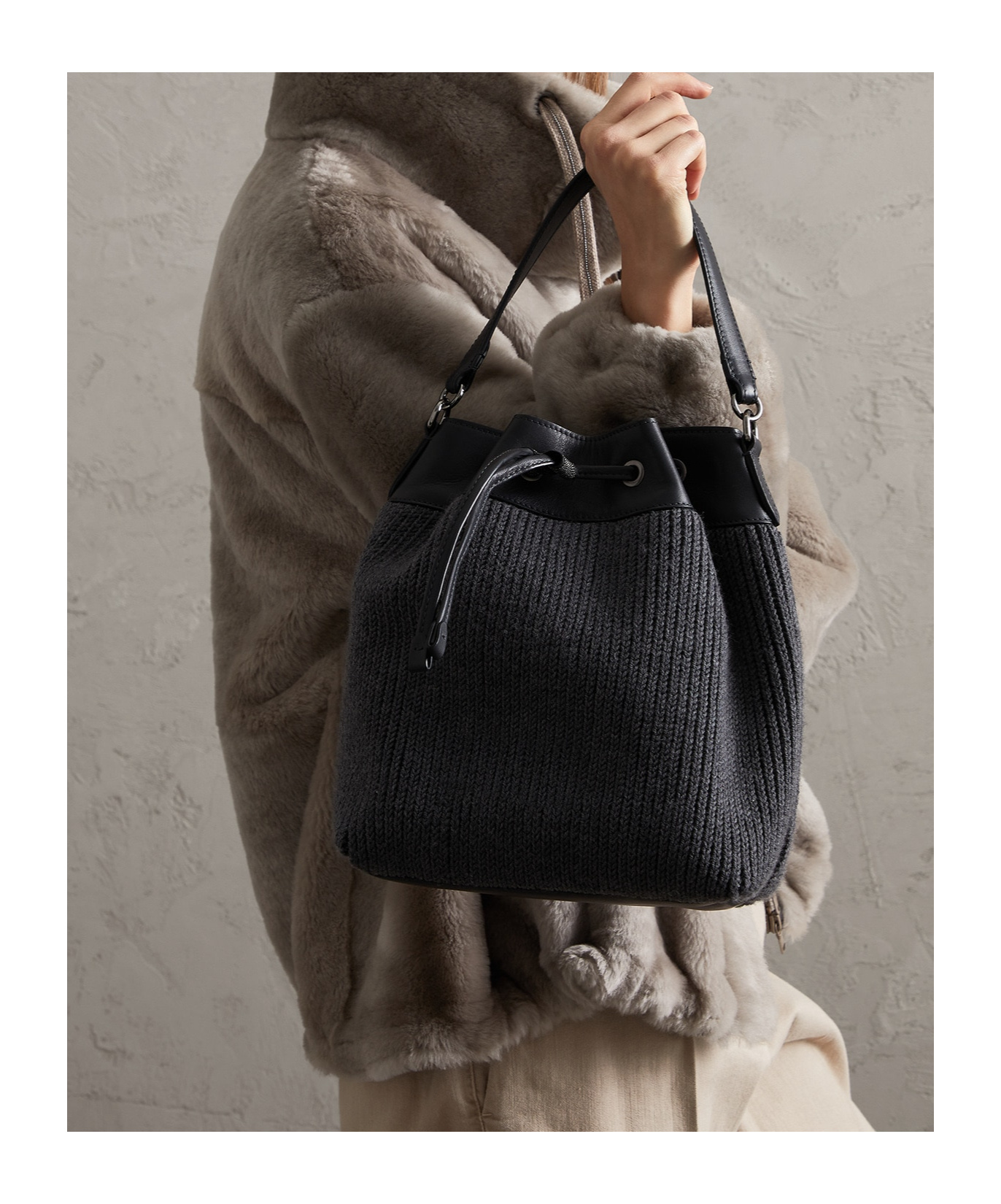 BRUNELLO CUCINELLI DRAWSTRING CABLE-KNIT TOTE BAG