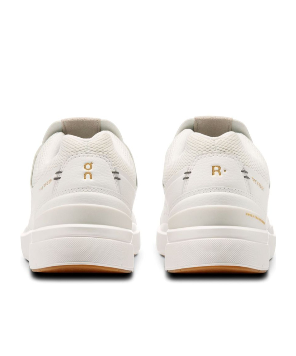 On Running The Roger Centre Court Sneakers In Pink