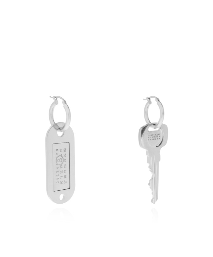 Mm6 Maison Margiela Asymmetrical Pendant Earrings In White