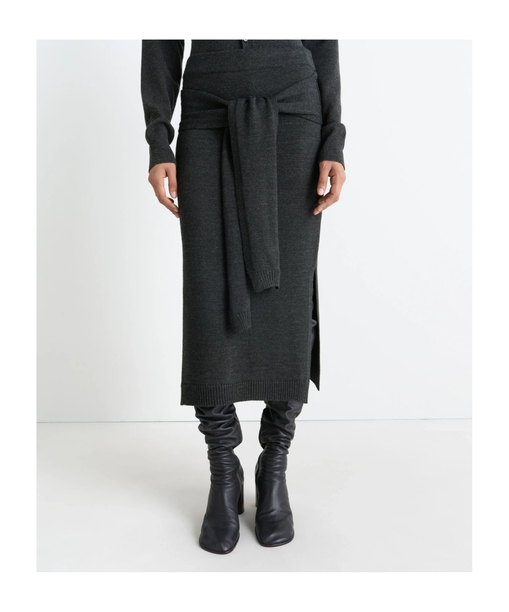 Lemaire Tie-around Ribbed Midi Skirt In Black