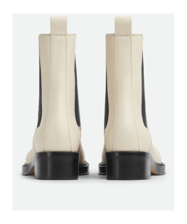Bottega Veneta Women's Ivory Leather Cliff Ankle Boots In Black