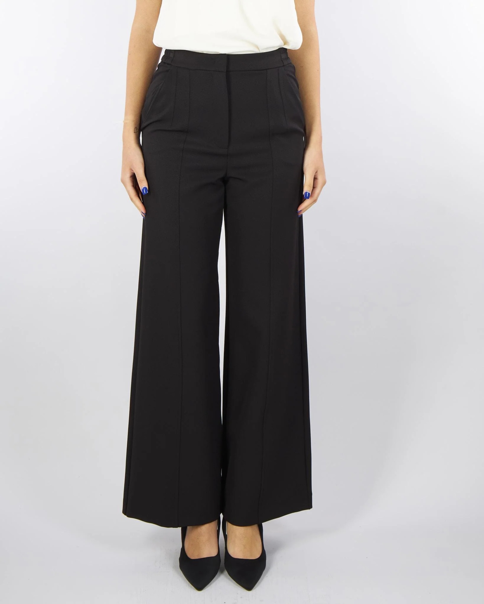 Patrizia Pepe Wide-leg Trousers In Black