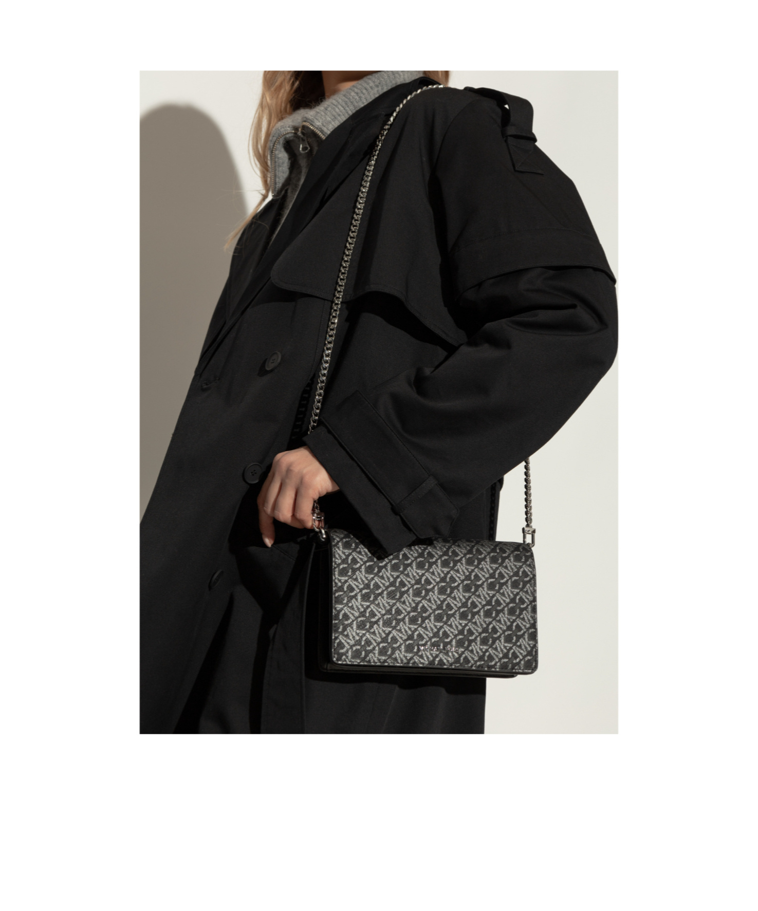 Michael Michael Kors Jet Set Schultertasche In Black
