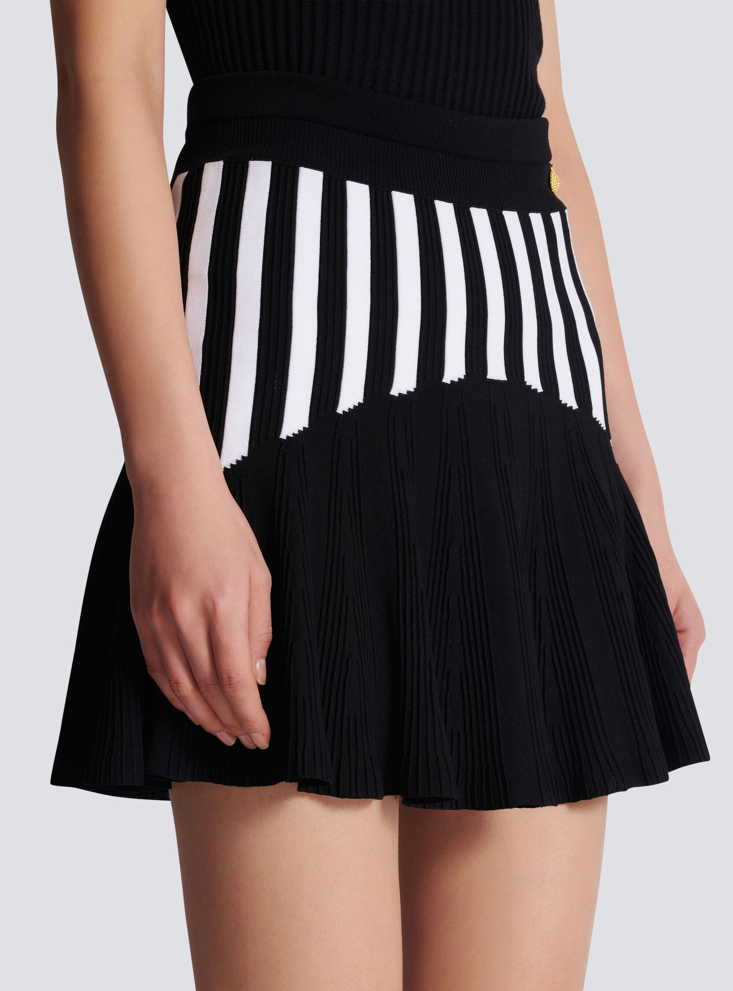 Balmain Striped Knit Pleated Mini Skirt In Black