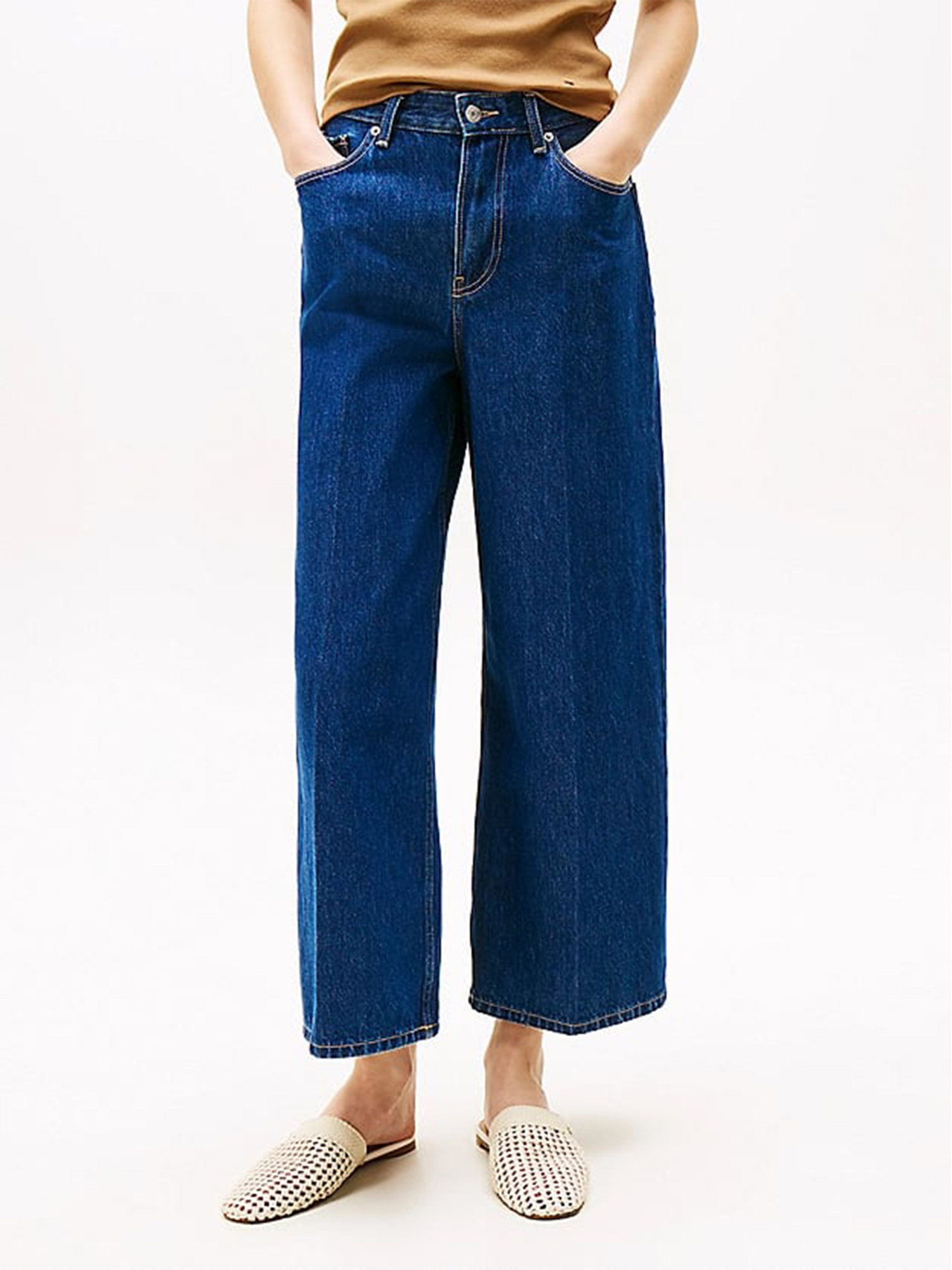 Tommy Hilfiger Logo-patch Jeans In Blue