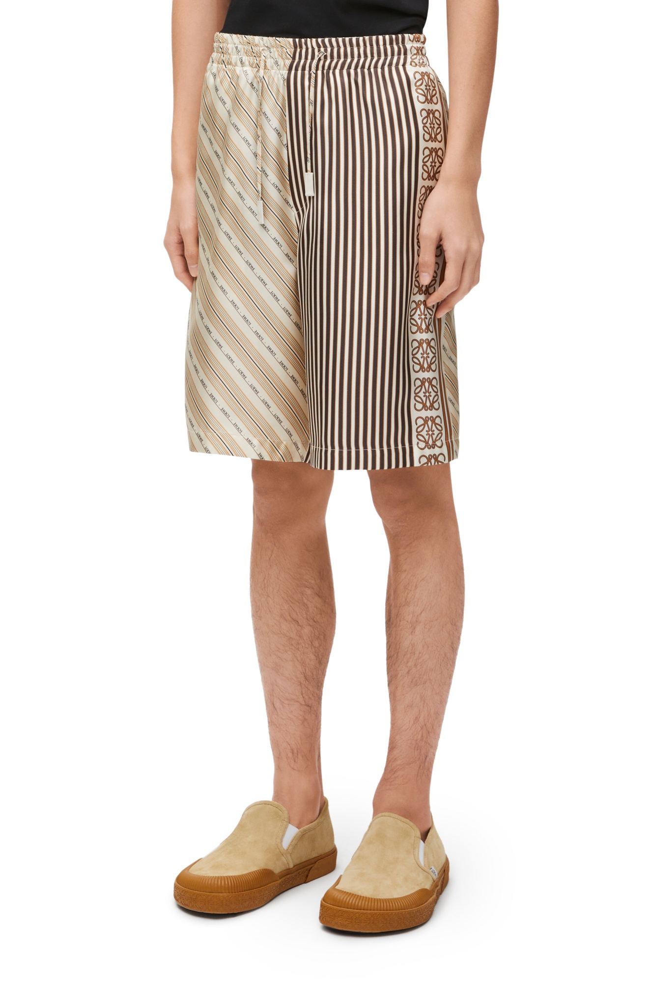Loewe Shorts In Silk In Nude