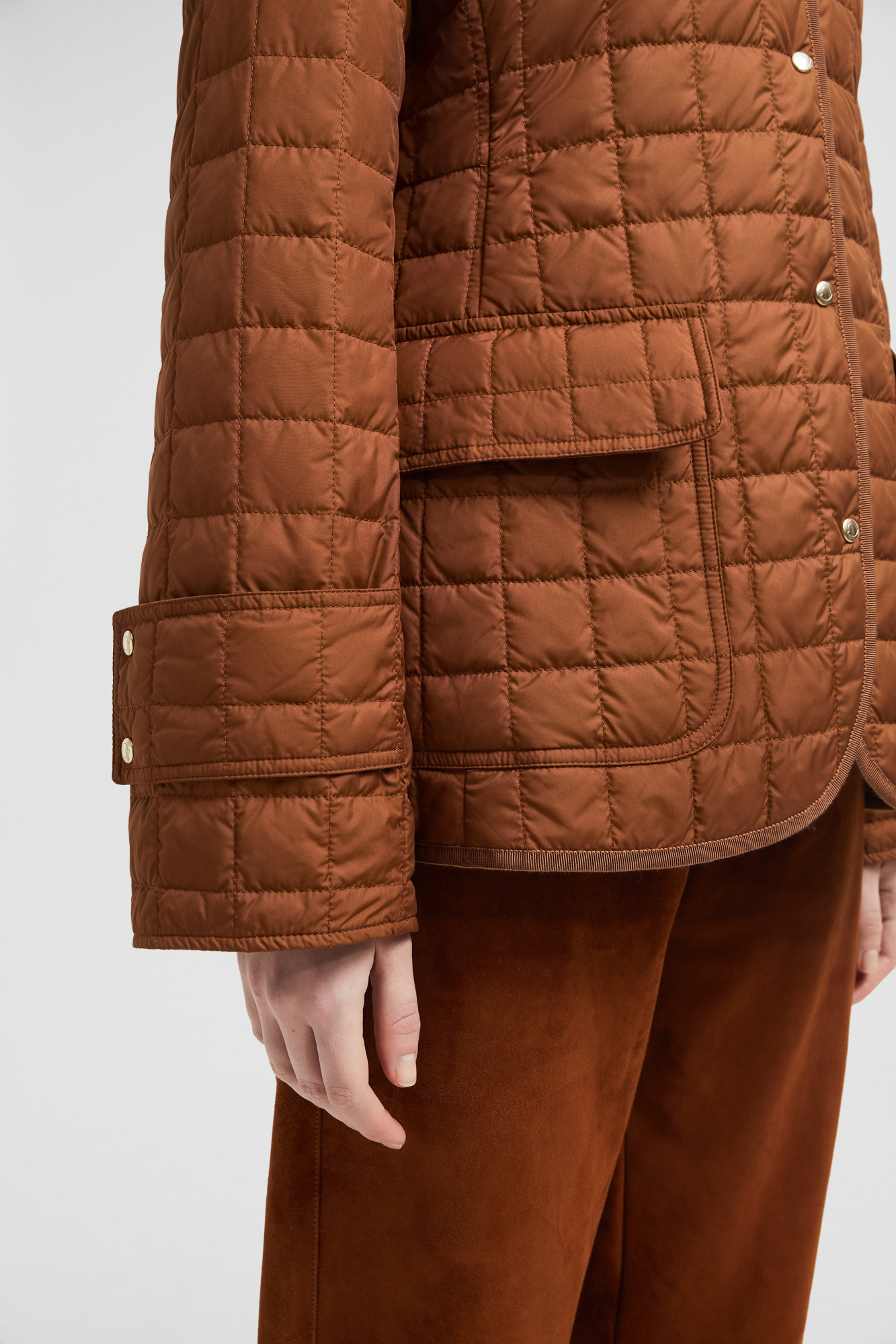 Moncler Epinal Square Quilted Down Jacket In Brown
