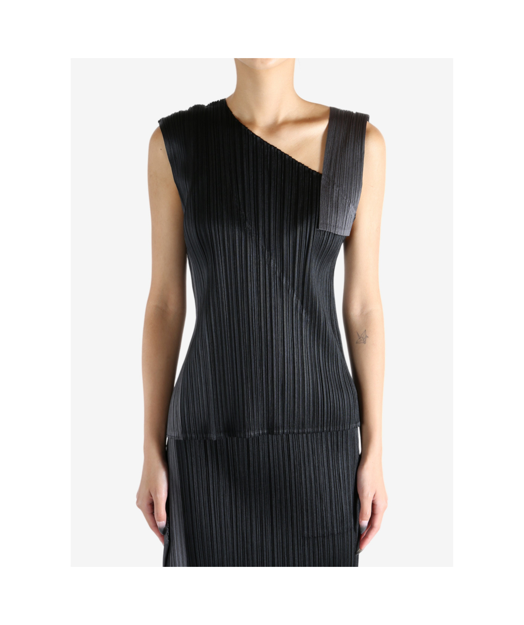 Issey Miyake Pointe In Black