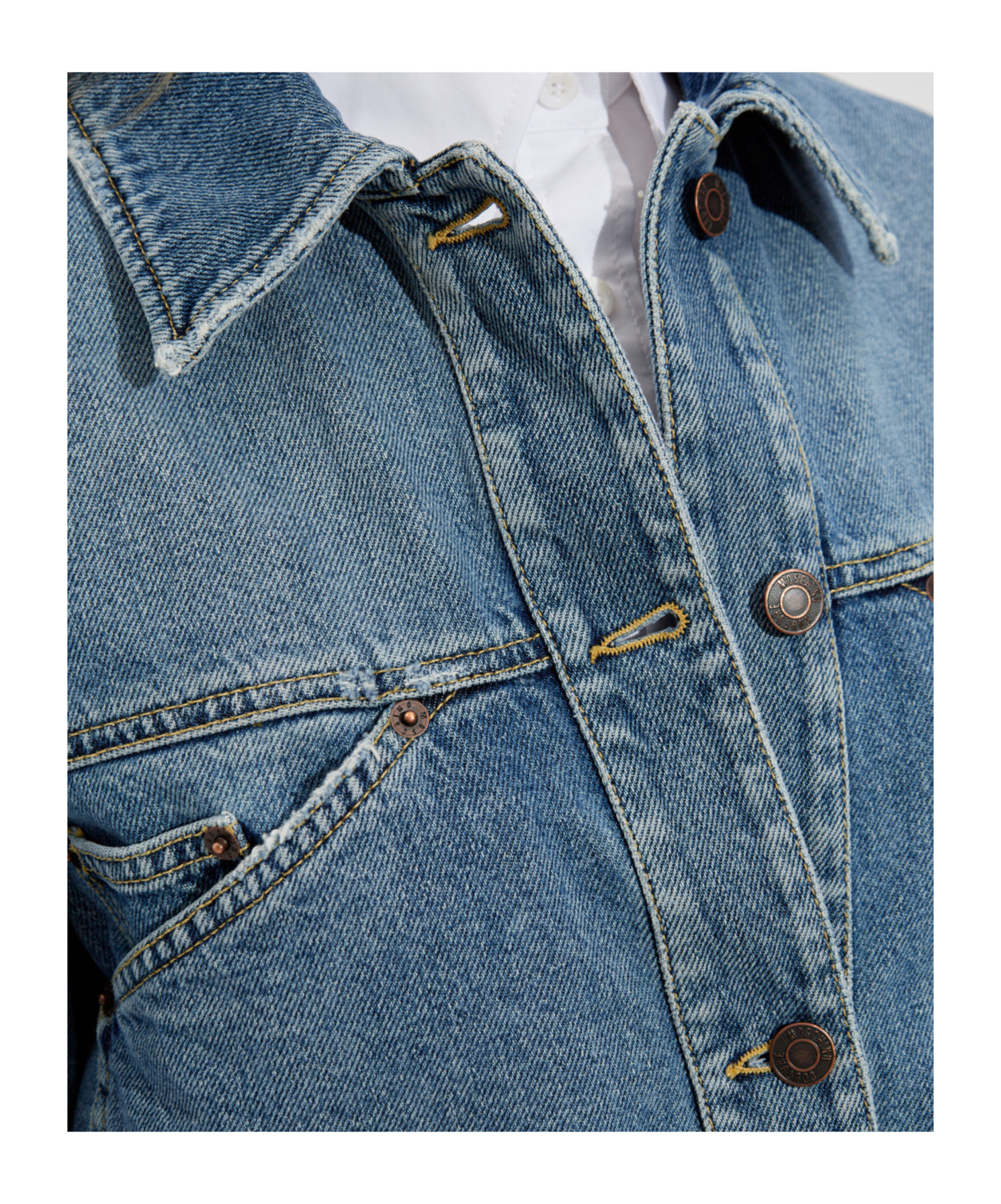 Moschino Buttoned Denim Jacket In Blue