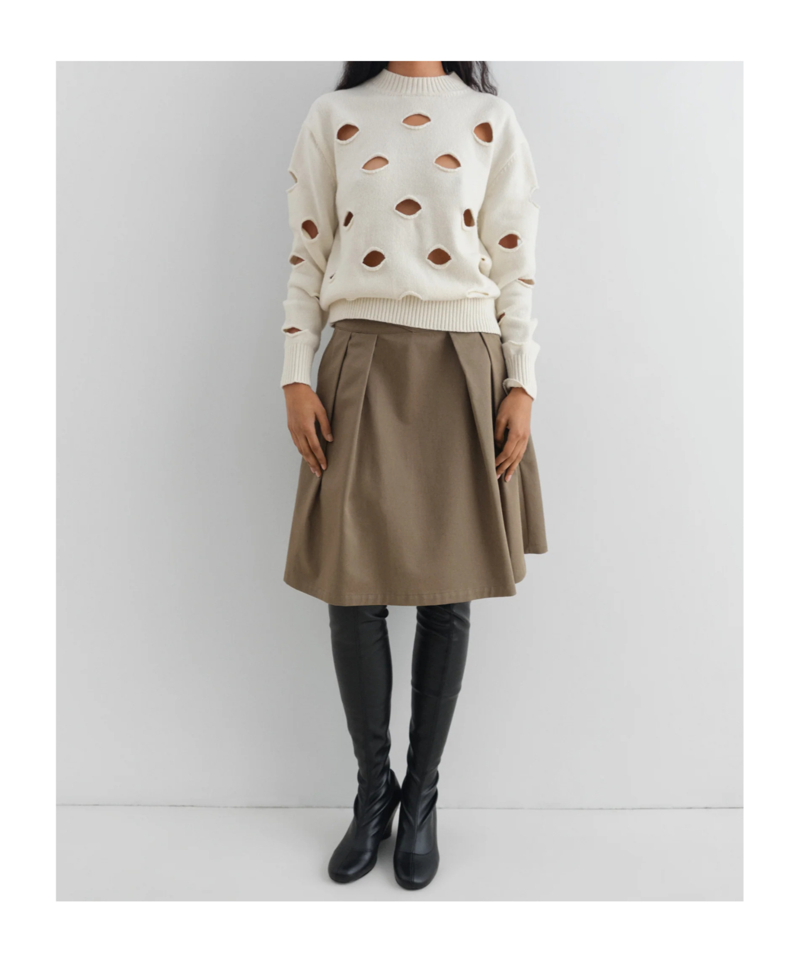 Gimaguas Cut-out Cotton Sweater In Brown