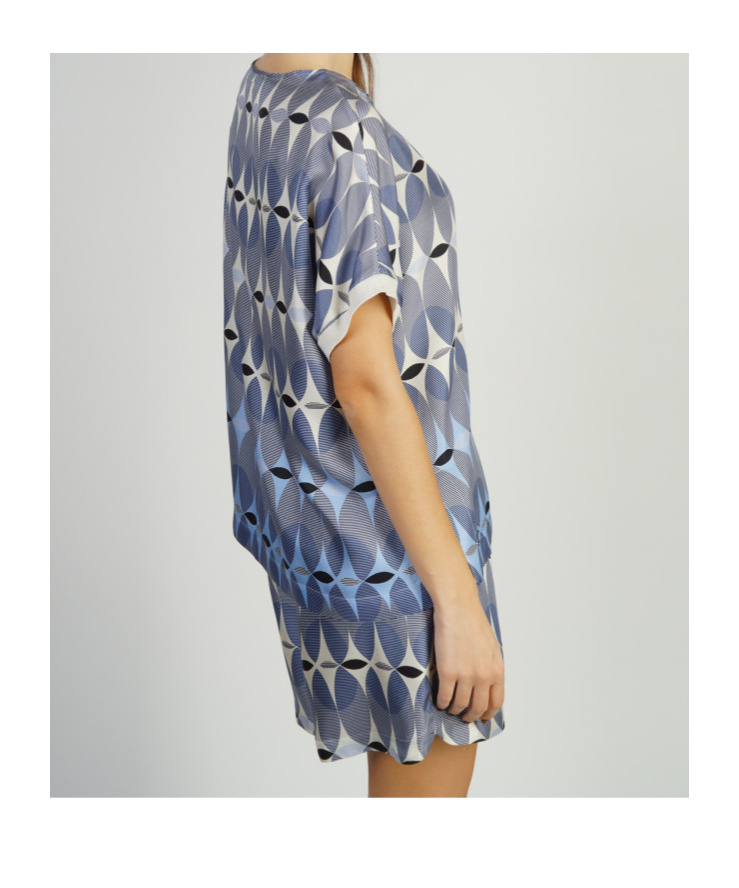 Lorena Antoniazzi Geometric-print Silk T-shirt In Gray