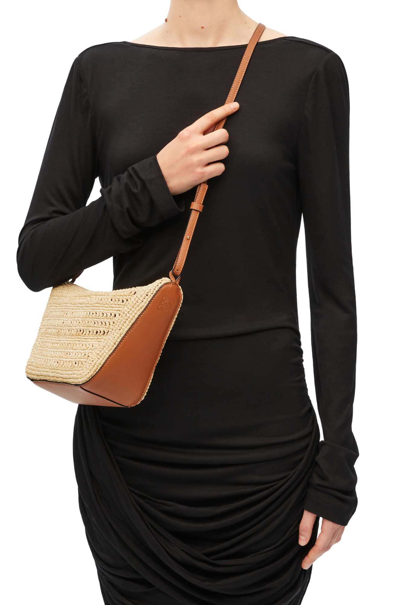 Shop Loewe Mini Hammock Hobo In Raffia And Calfskin In Nude