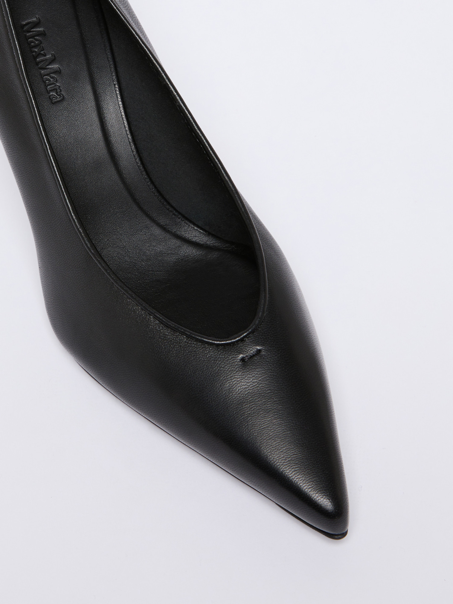 Max Mara Pointed High Heels In Black
