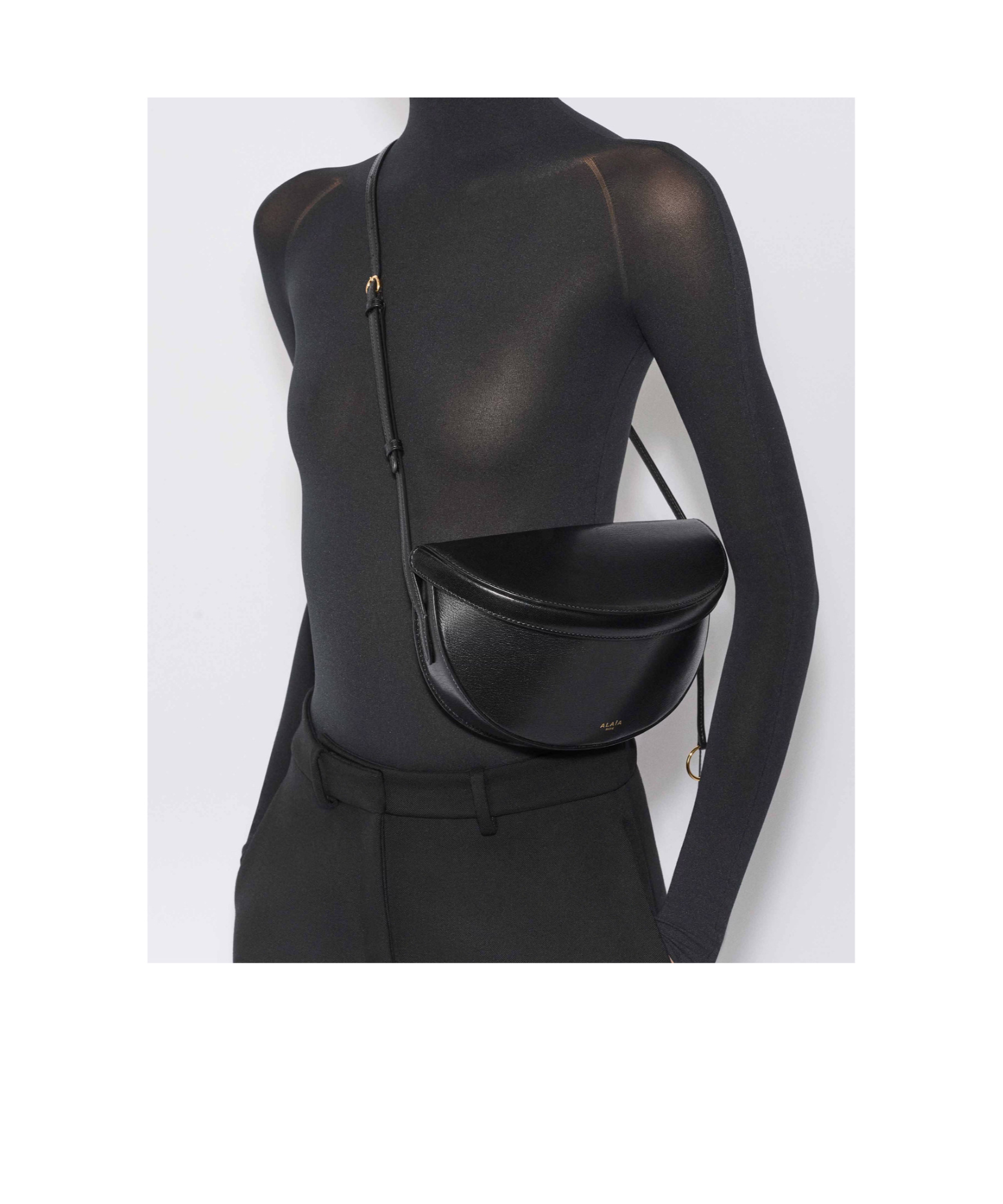 Alaïa Hip East West Bag In Goatskin In Black
