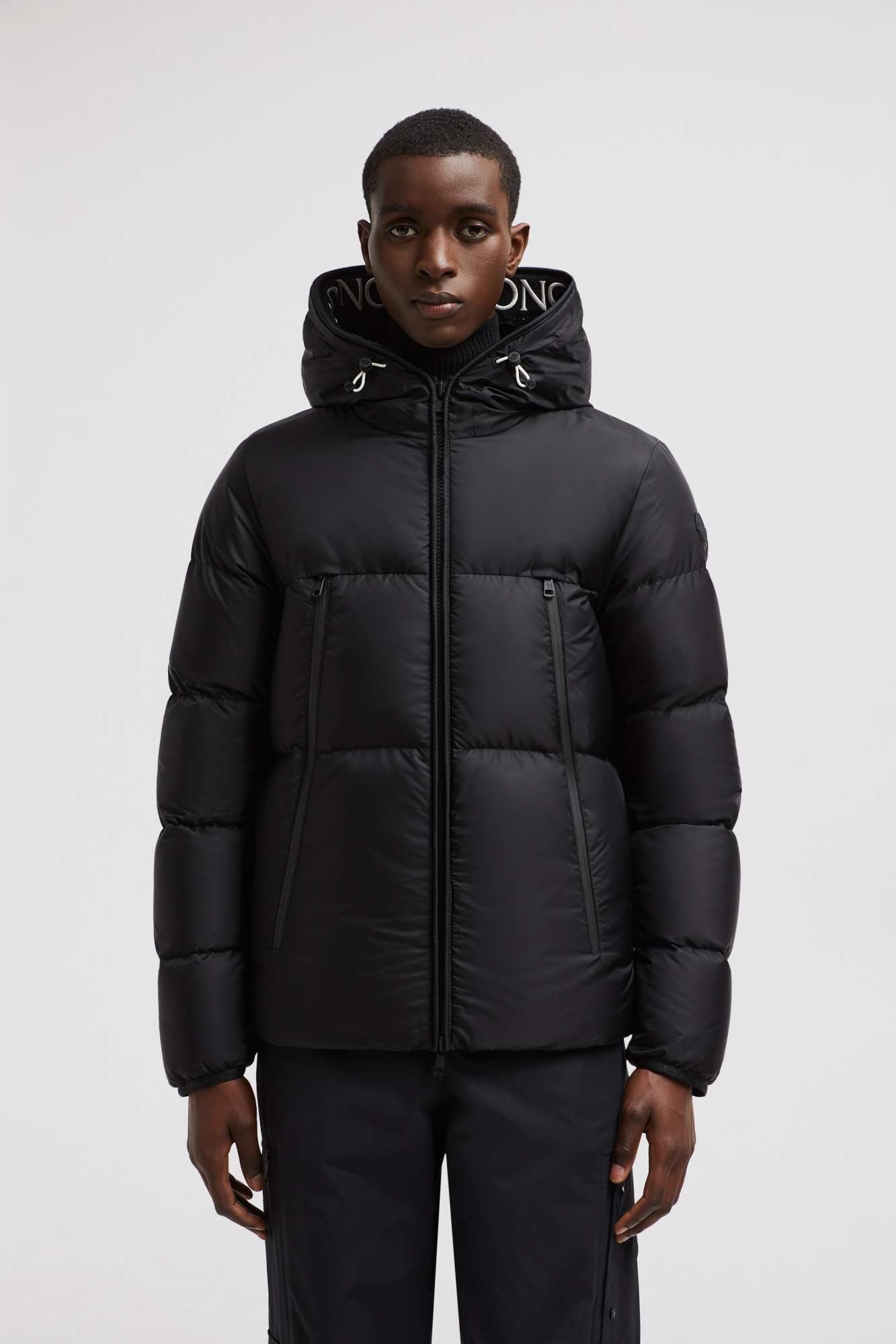 Moncler Montcla Short Down Jacket Black In Black