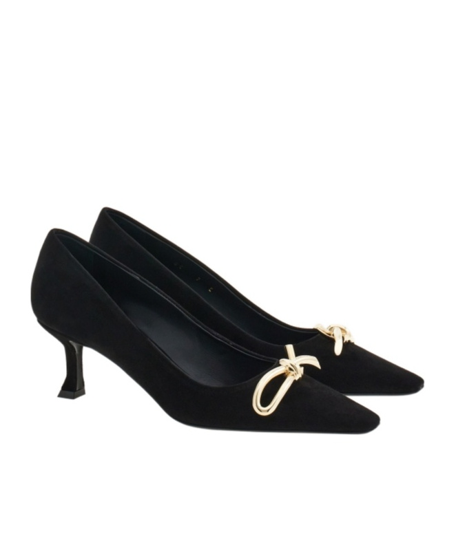Ferragamo With Heel In Black