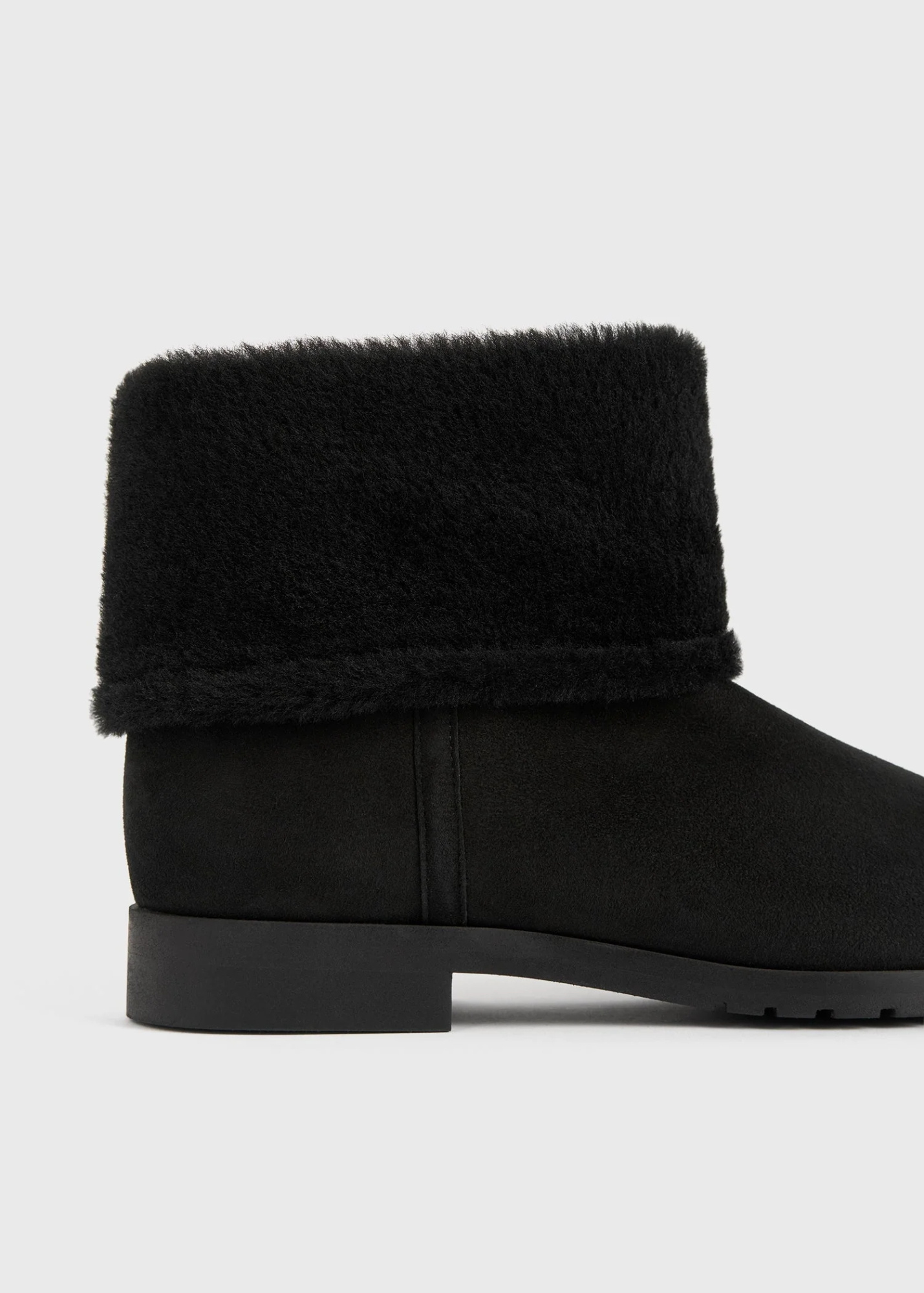 Totême Fold-down Shearling Boots In Black