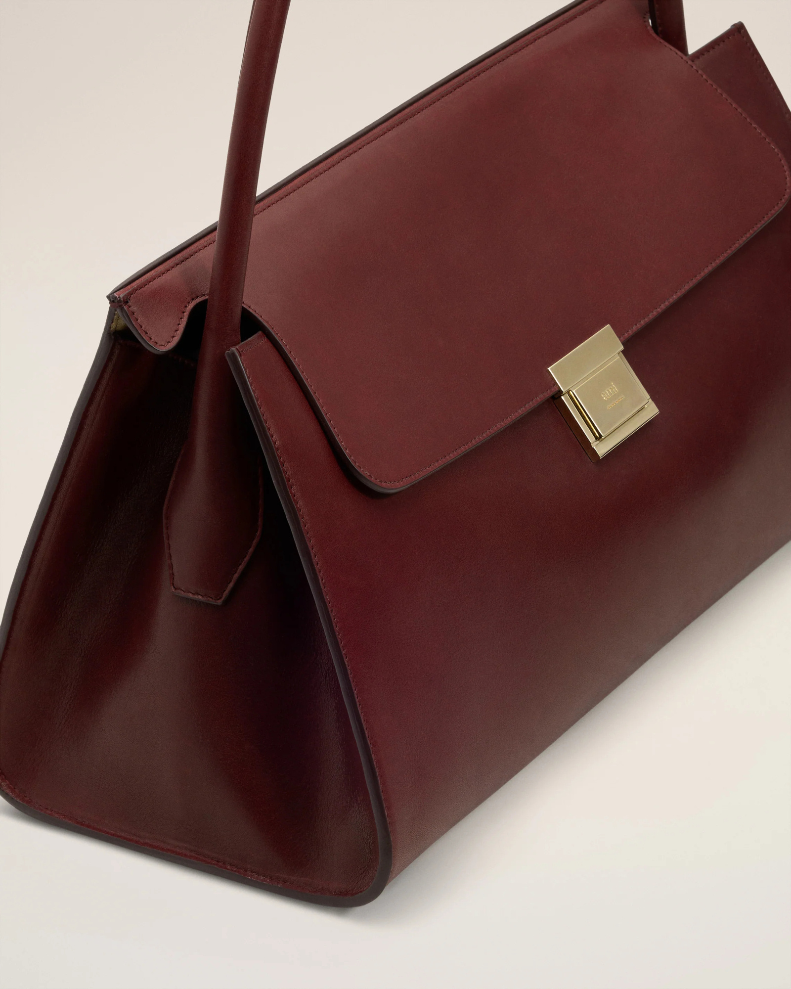 Ami Alexandre Mattiussi Flap Shoulder Bag In Burgundy