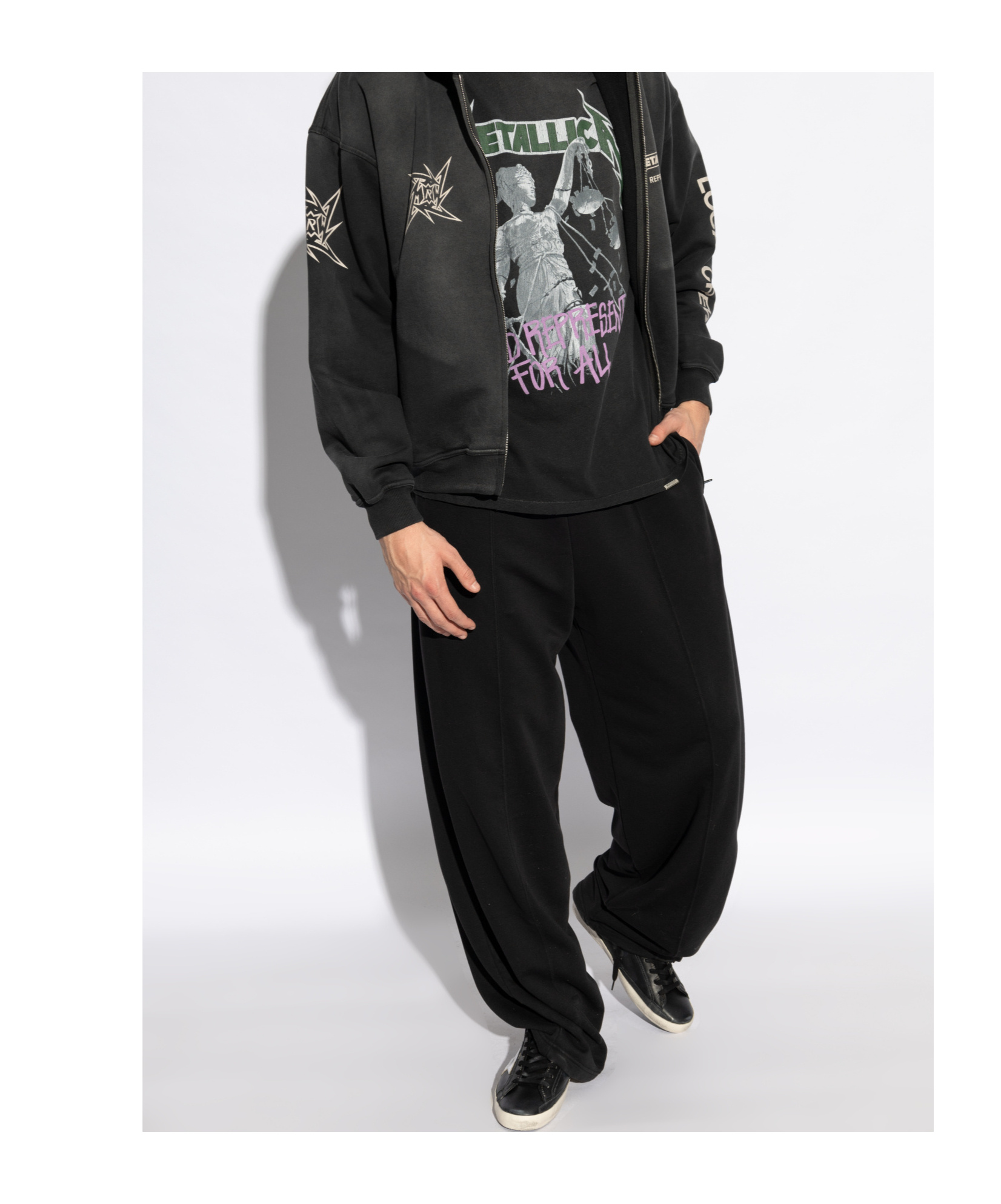 Golden Goose Round Head Low-cut Sneakers In Black