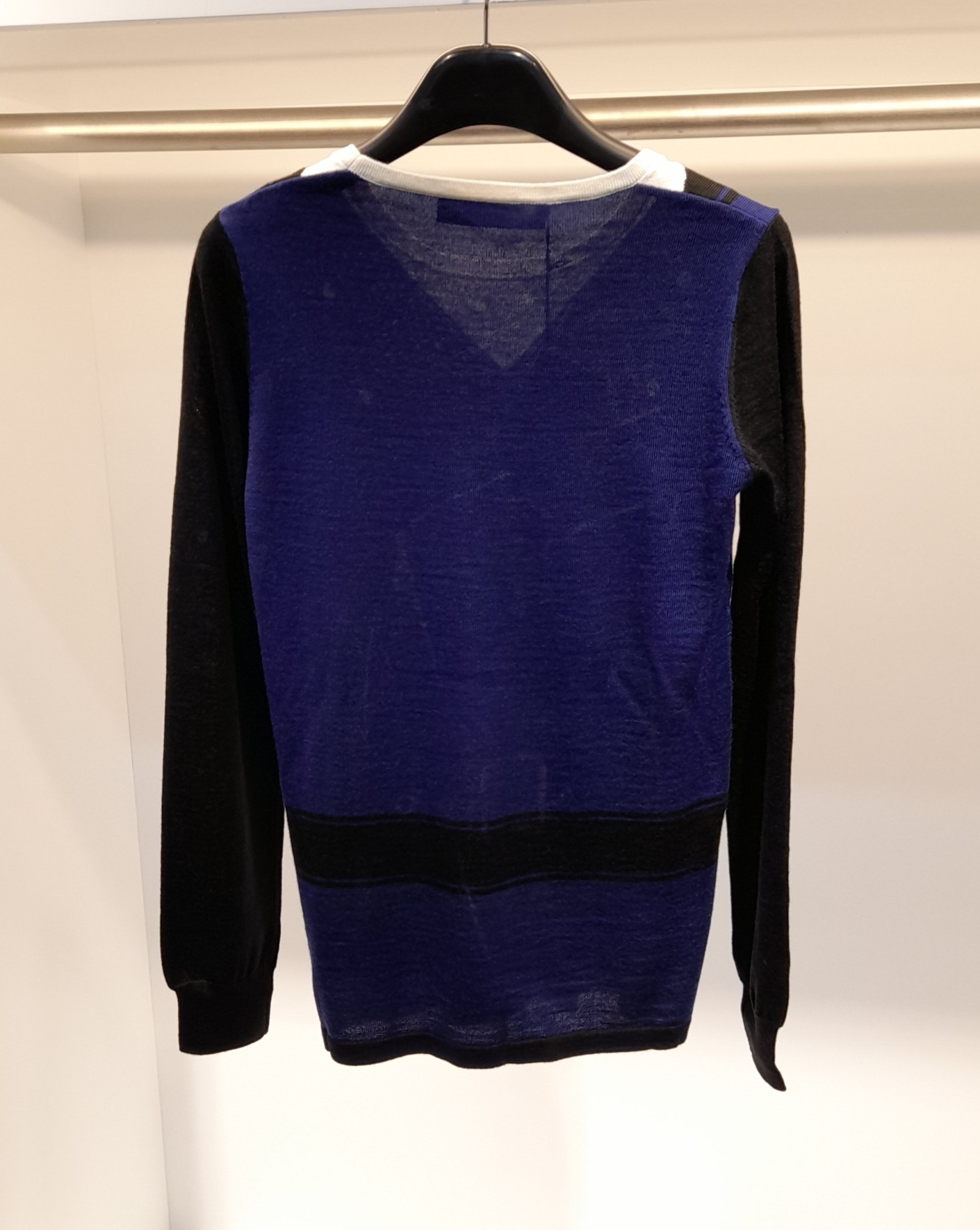 Moschino Long-sleeved Sweater In Black