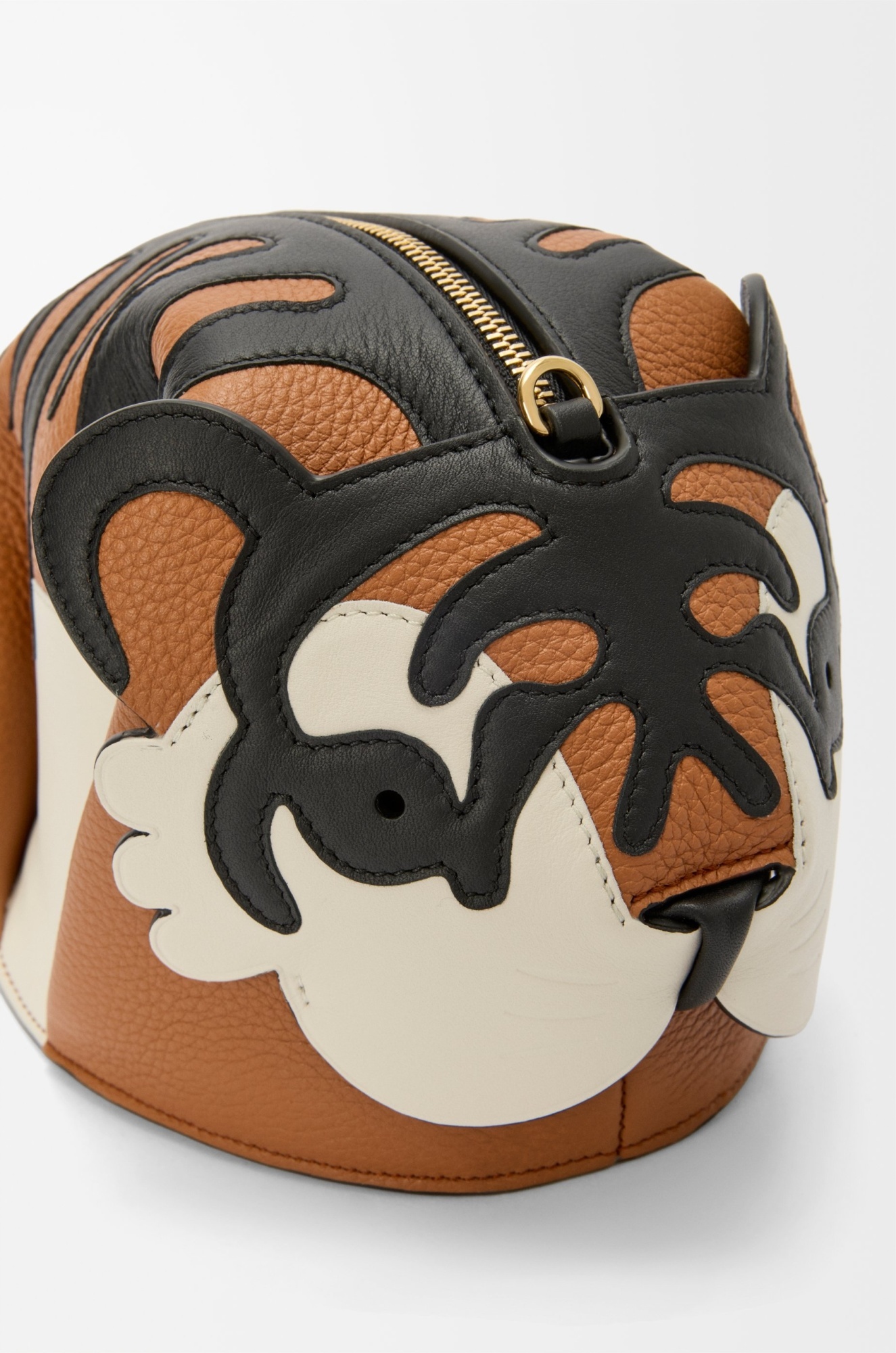 Loewe Tiger Bag In Calfskin In Black