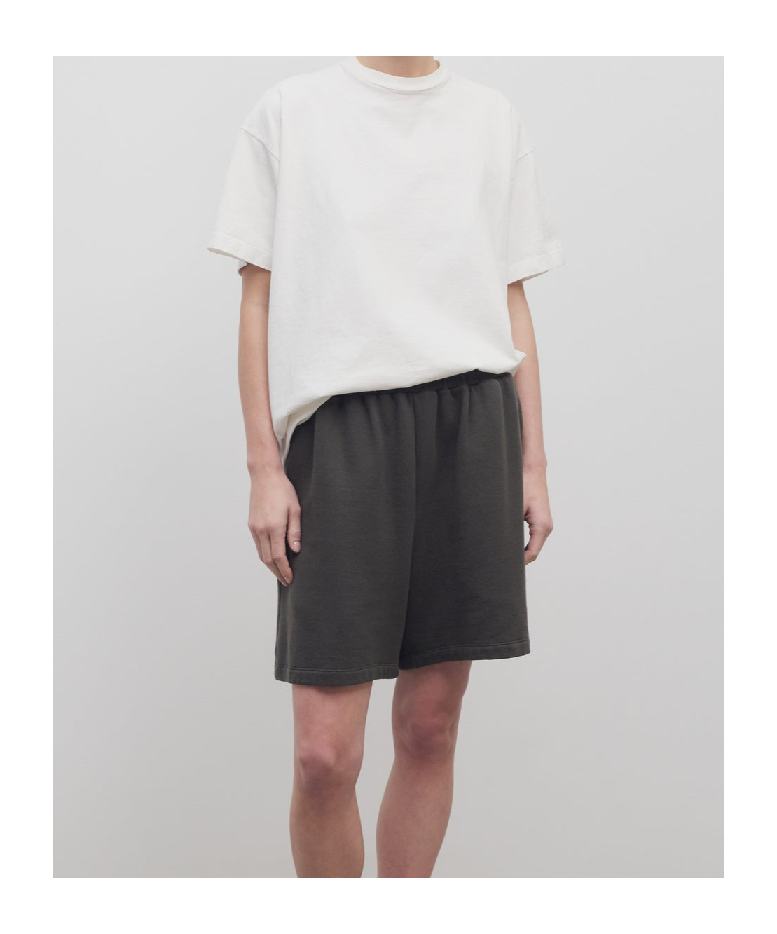The Row Gana Cotton And Cashmere Shorts In Green