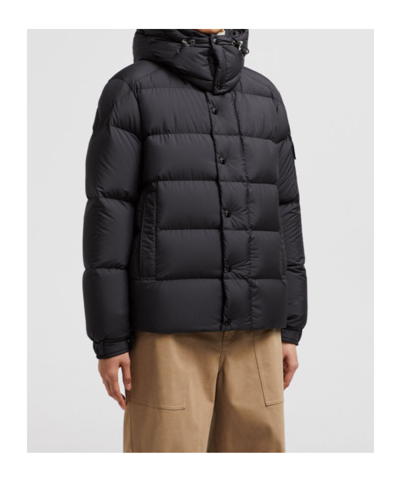 Moncler Maya 70 Short Down Jacket Black In Black