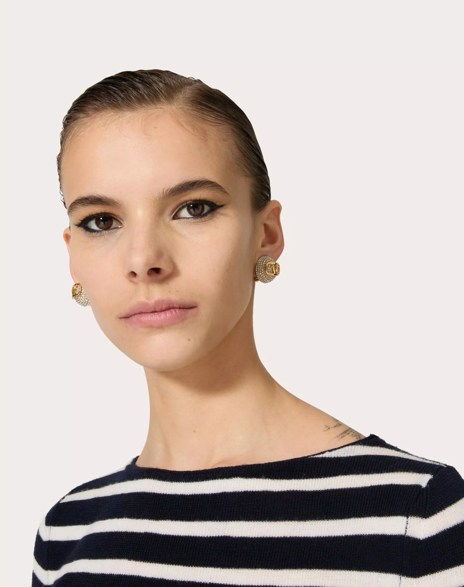 Valentino 18kt Gold Vlogo Signature Clip-on Earrings In Yellow