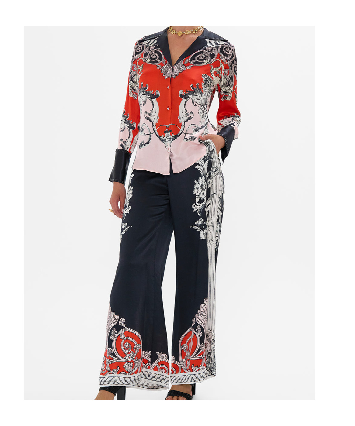 Camilla Pyjama Shirt Mark Of Medusa In Multicolor