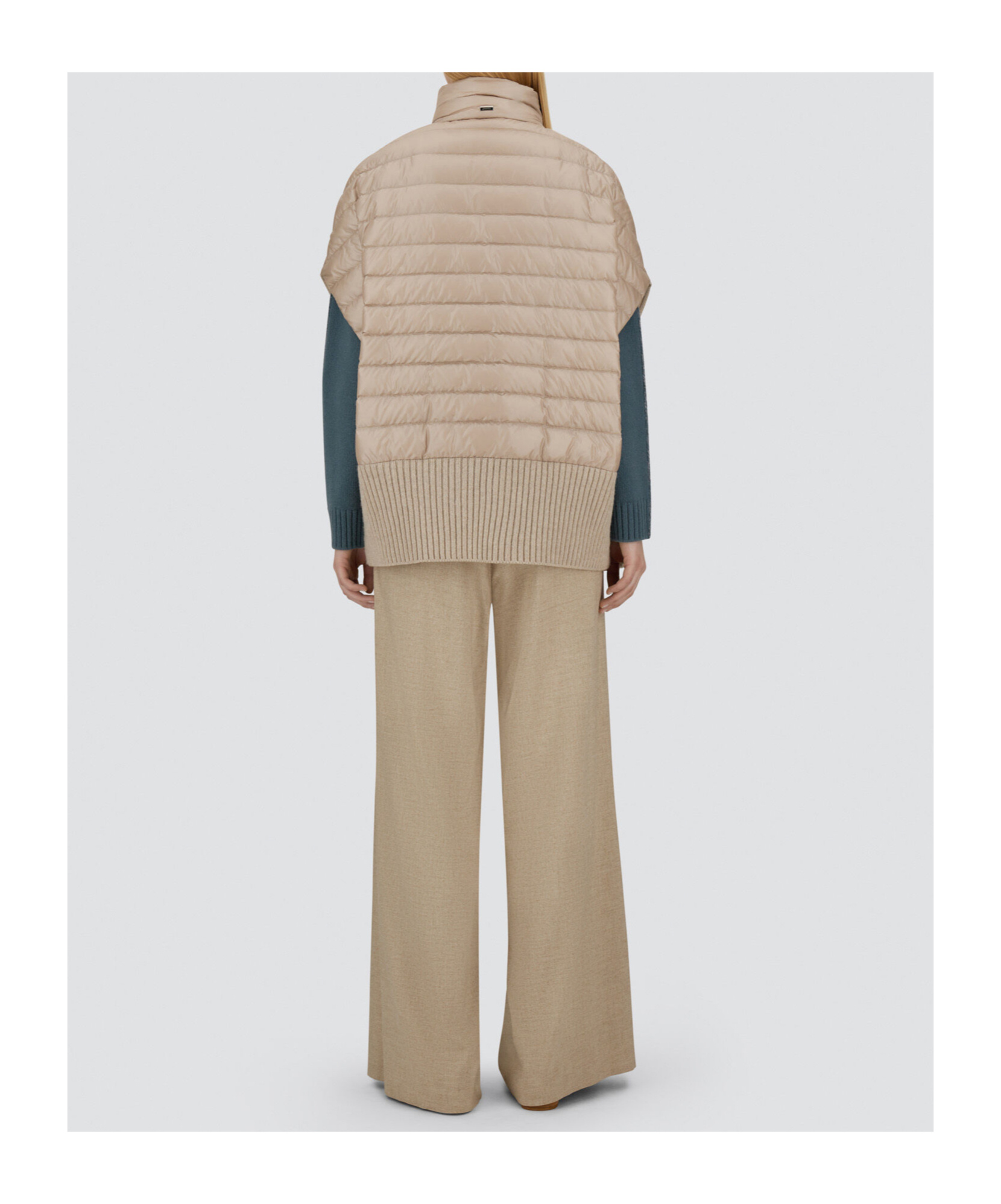 Herno Ribbed Knit Down Cape