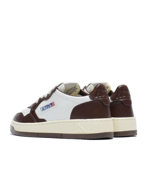 Autry Medalist Leather Low-top Sneakers In Brown