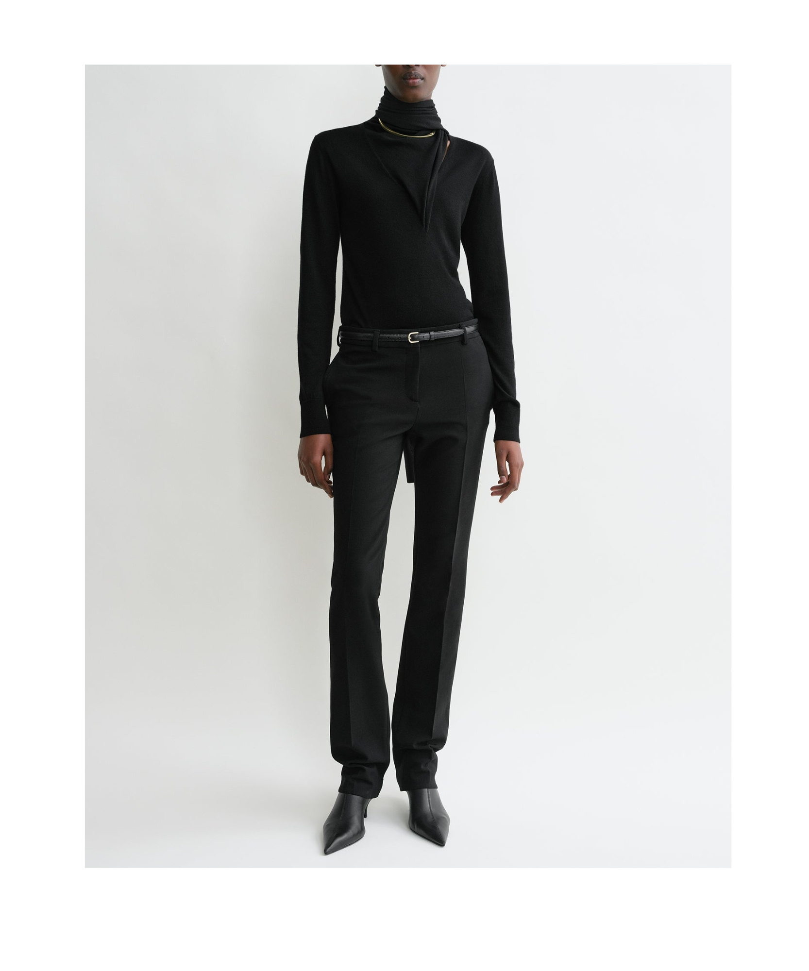 Totême Low-rise Wool Trousers In Black